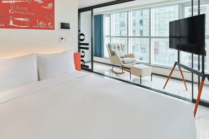 Room 15 of 51