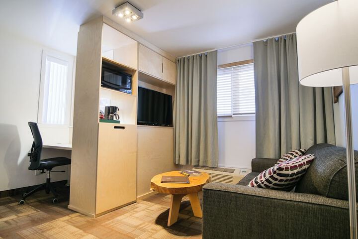 Room 75 of 140