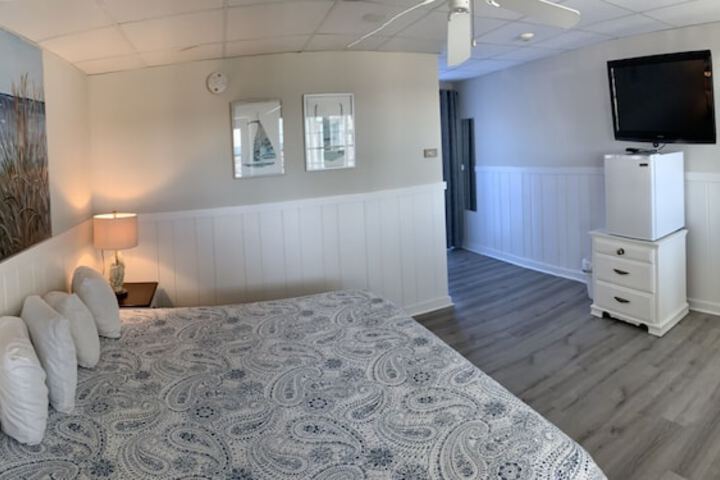 Room 22 of 80