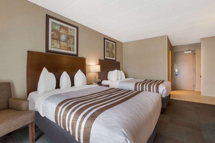 1 Queen Bed Sofa Bed Refrigerator WiFi Full Breakfast (16 of 31)