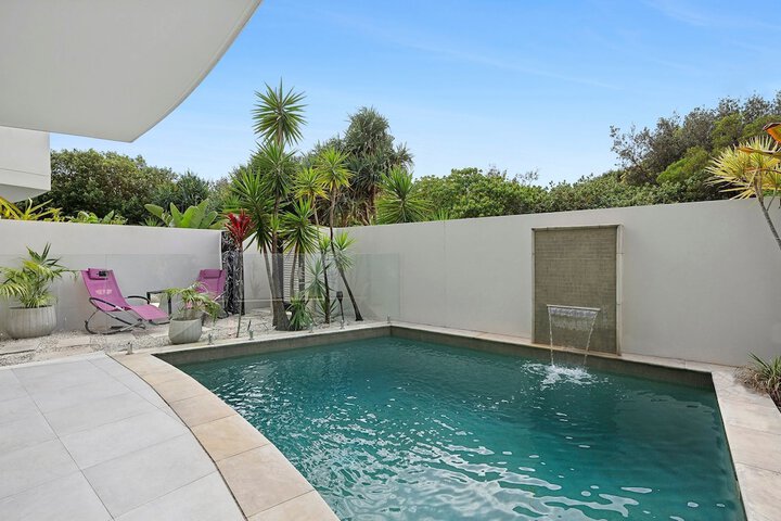 Pool 68 of 97
