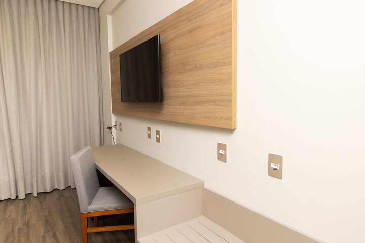 Room 25 of 56