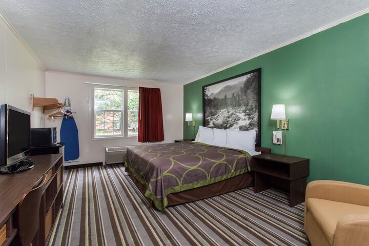 Standard | King Bed (7 of 7)