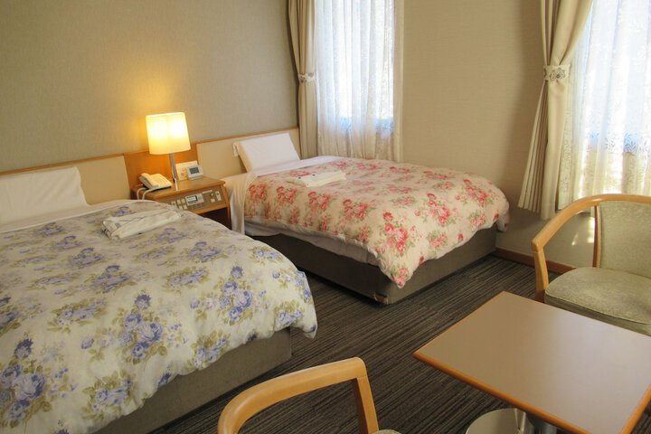 Room 11 of 64