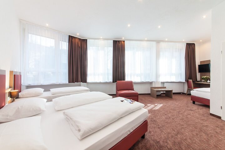Room 26 of 59