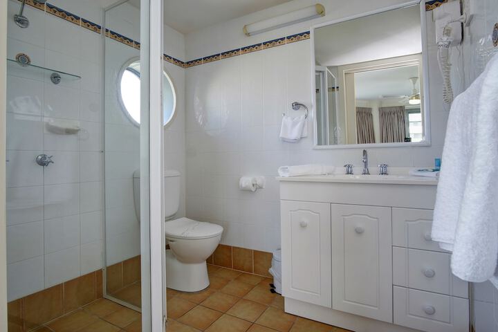 Room 3 of 22