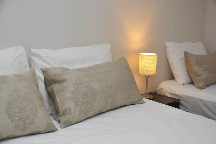Room 3 of 23