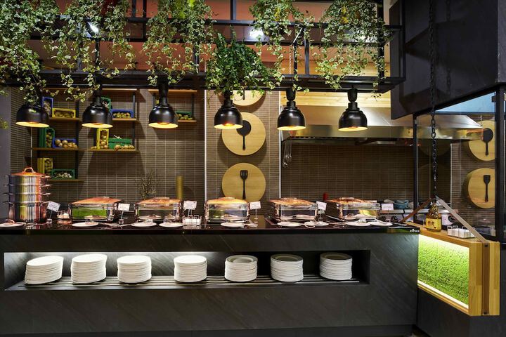 Dining 77 of 120