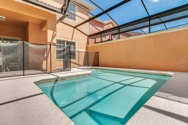 Pool 12 of 26