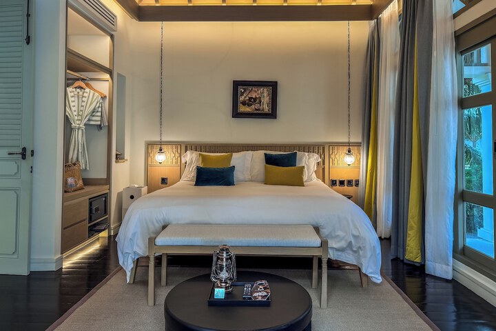 Room 42 of 164