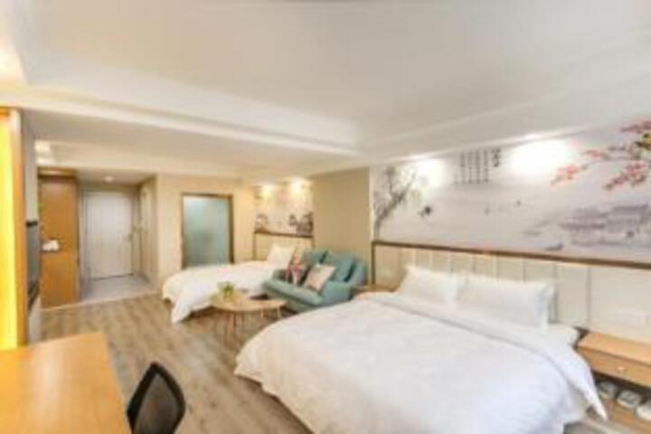 Room 7 of 7