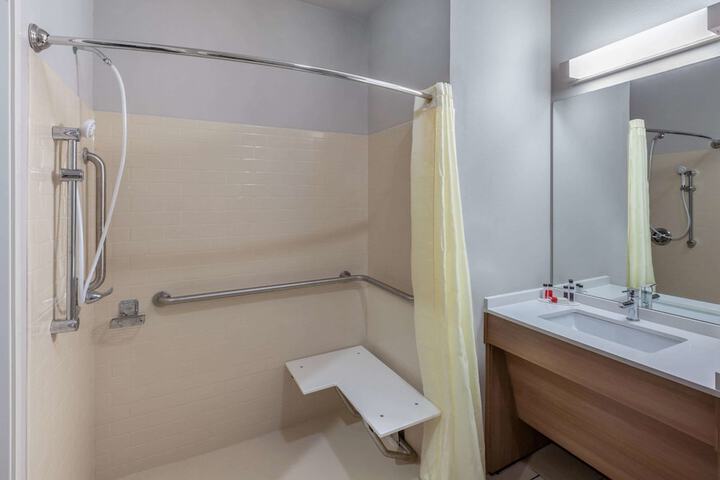 Bathroom shower