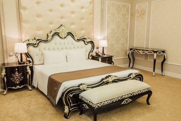 Room 17 of 68