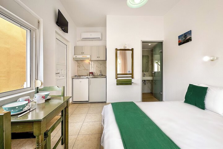 Room 27 of 57