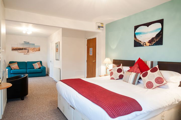 Room 2 of 23