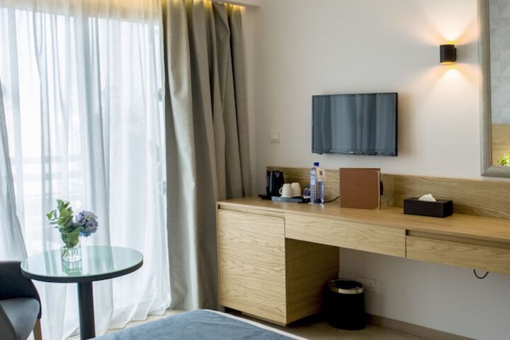 Room 13 of 121