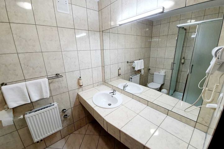 Clean Restrooms
