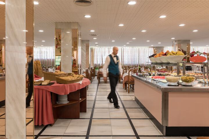Dining Photos