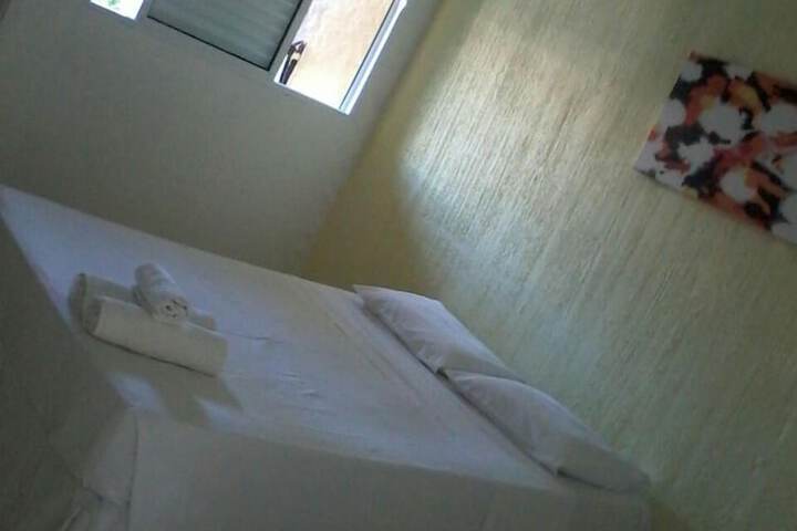 Room 10 of 28