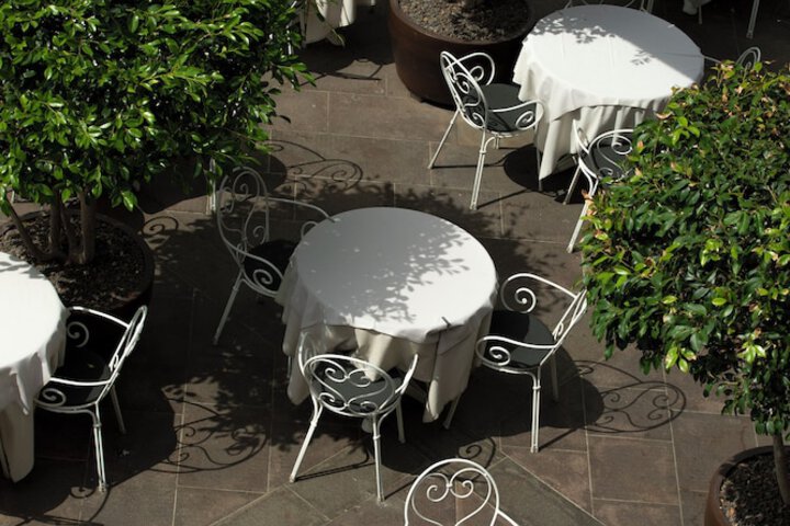 Dining 60 of 84