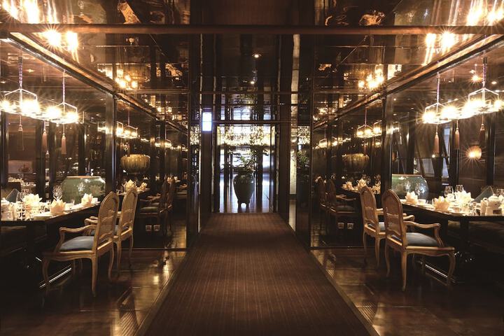 Dining 99 of 133