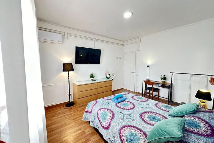 Room 12 of 20