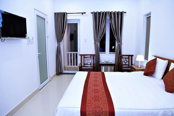 Room 5 of 53