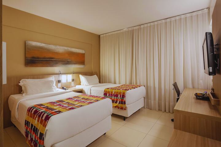 Room 30 of 69