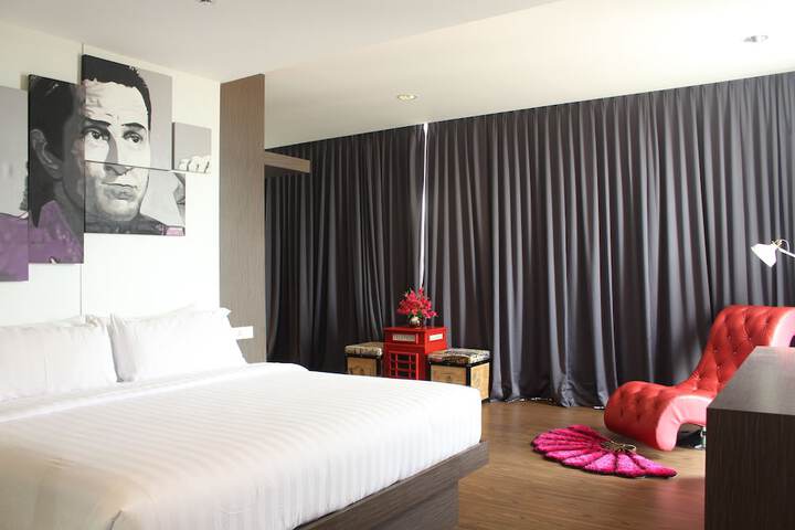 Room 26 of 67