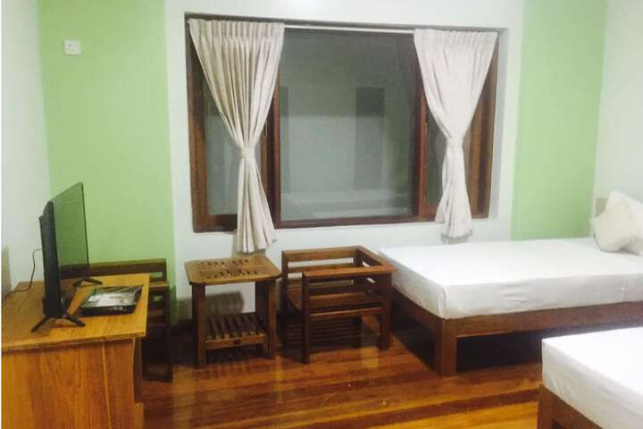 Room 7 of 36