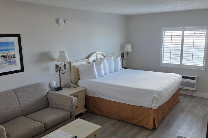 Room 13 of 47