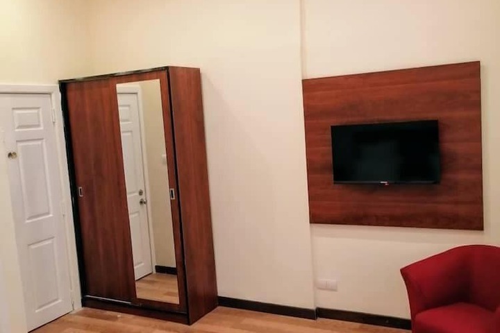 Room 32 of 130