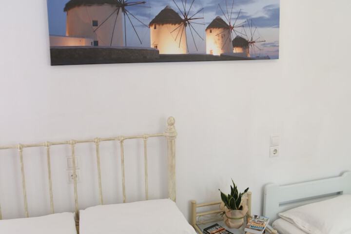 Room 10 of 187