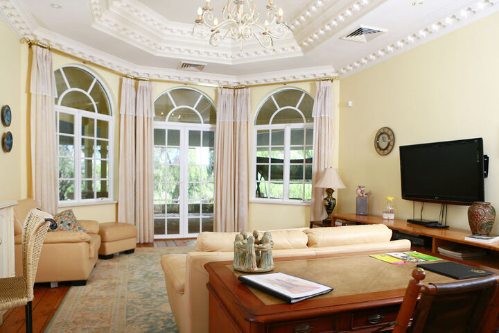 Room 9 of 31