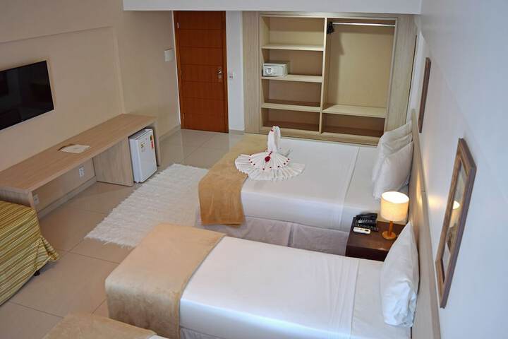 Room 13 of 86