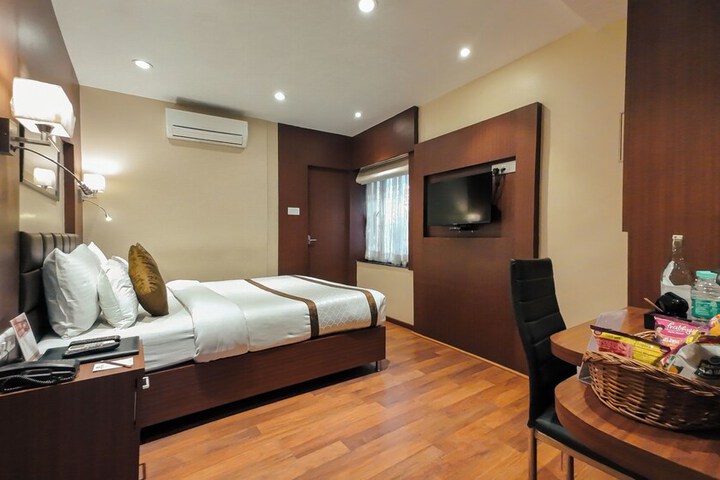 Room 85 of 161
