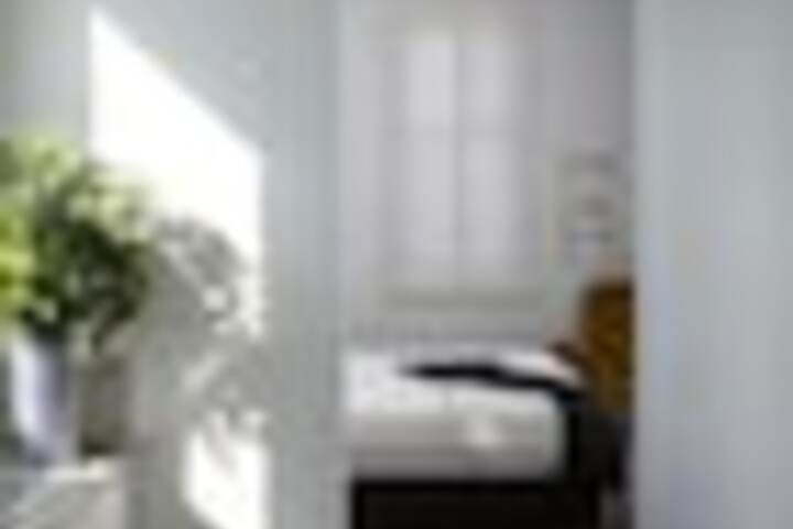 Room 50 of 117