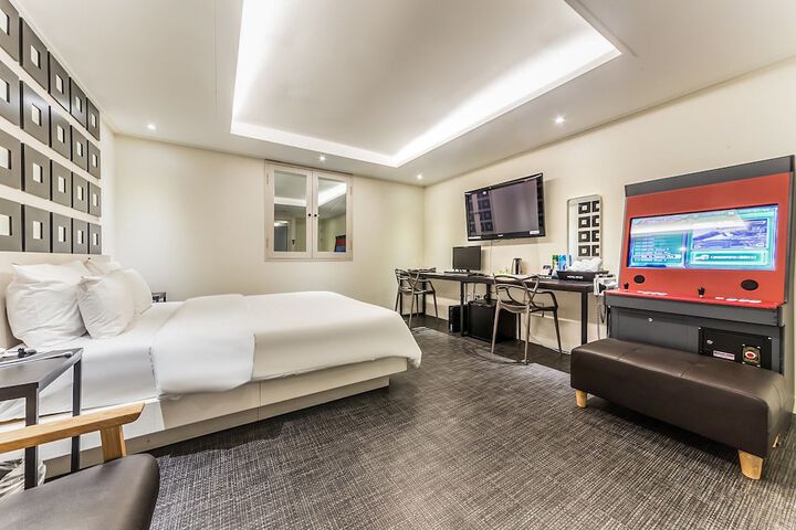 Room 26 of 44