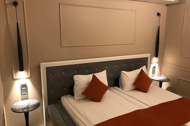Room 21 of 56