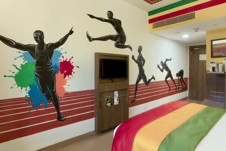 Room 12 of 72