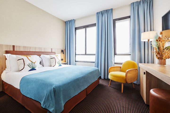 Room 8 of 37