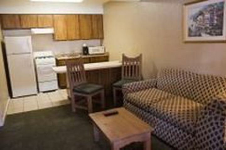 Room 9 of 22