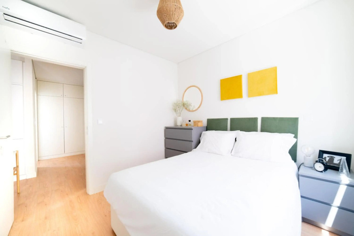 Room 3 of 12