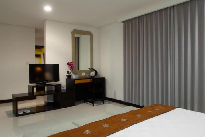Room 19 of 52