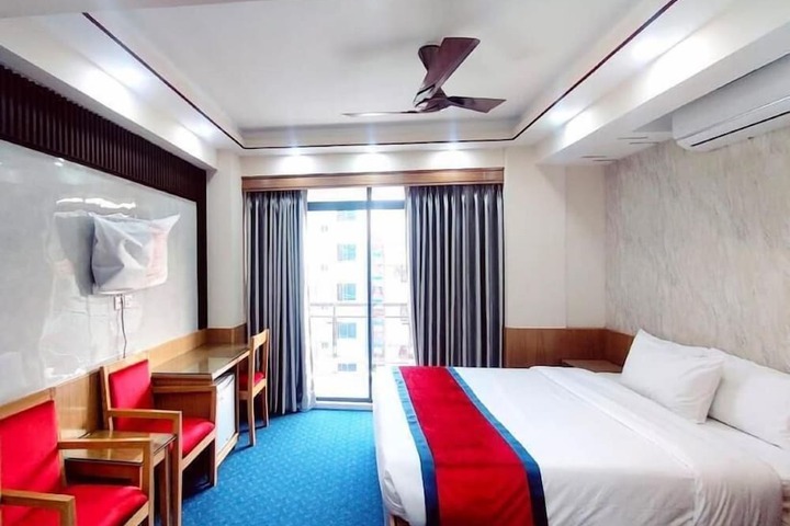 Room 19 of 40