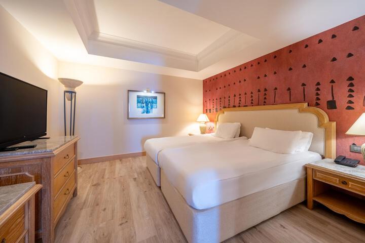 Room 35 of 126