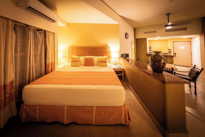 Room 20 of 106