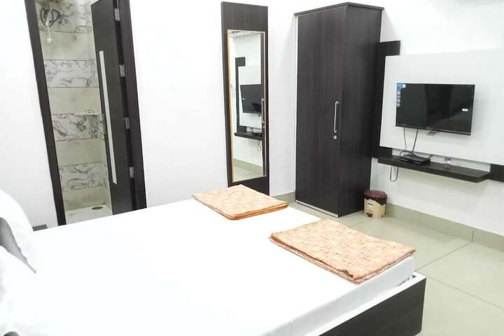 Photo of Hotel Paul Residency