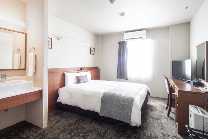 Room 12 of 57