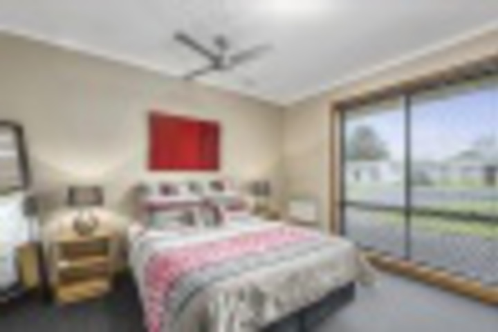 Room 16 of 120